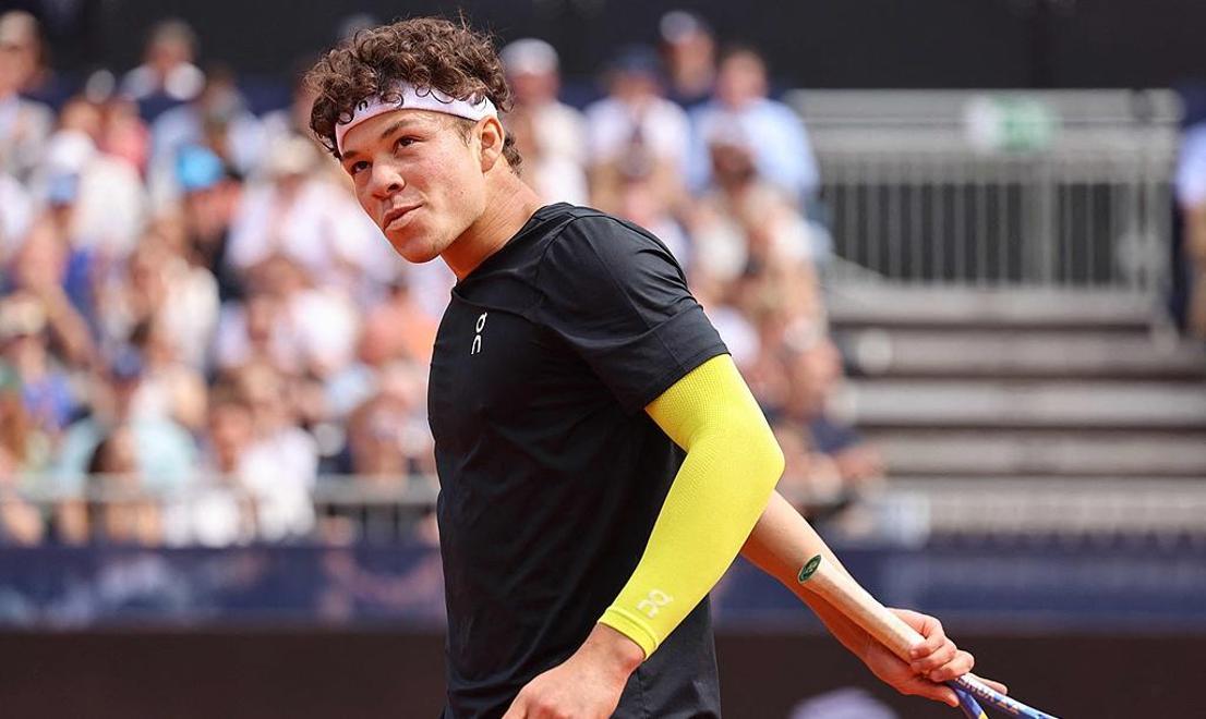 欧洲网球队鏖战澳大利亚网球队,纳达尔完成帽子戏法的简单介绍 欧洲网球队鏖战澳大利亚网球队,纳达尔完成帽子戏法的简单介绍