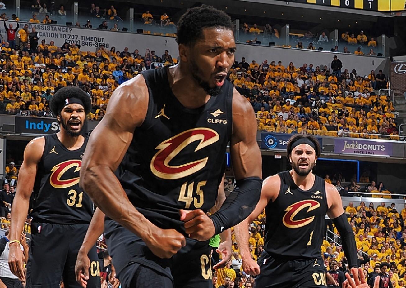 凯尔特人绝地反击76人，米切尔打破历史纪录