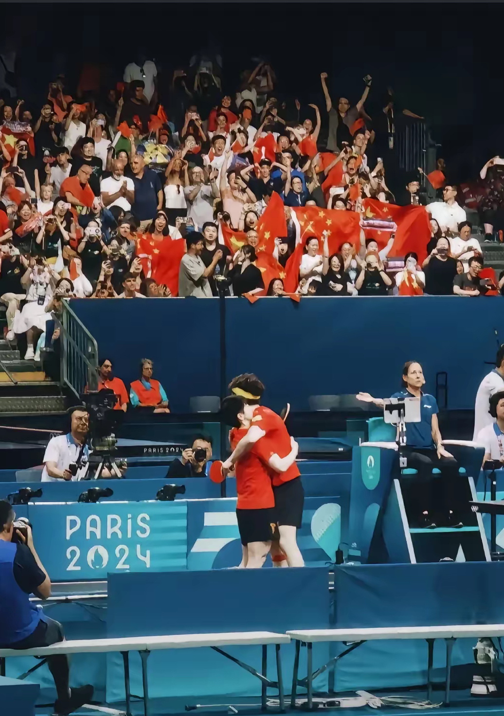 田径传奇谢幕,球迷泪洒赛场 田径传奇谢幕,球迷泪洒赛场