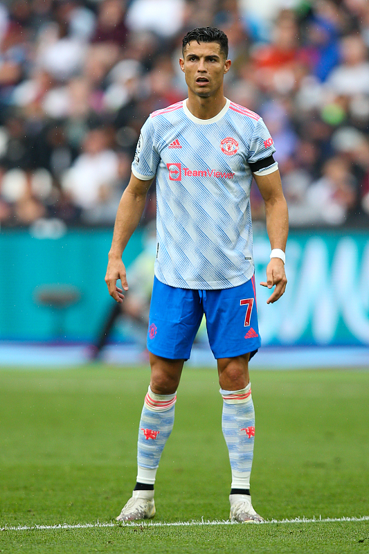 英格兰队碾压德国队，奥恰洛夫状态火热