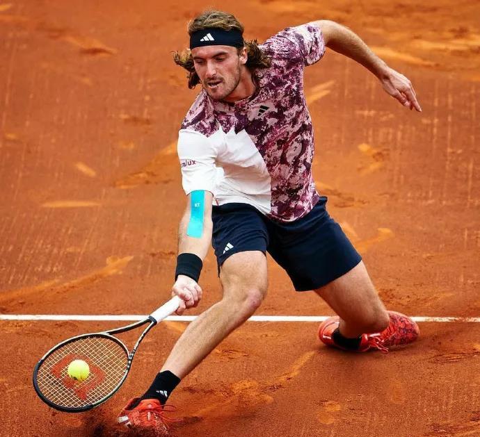 开云体育在线-温网绝杀ATP总决赛，西西帕斯状态火热