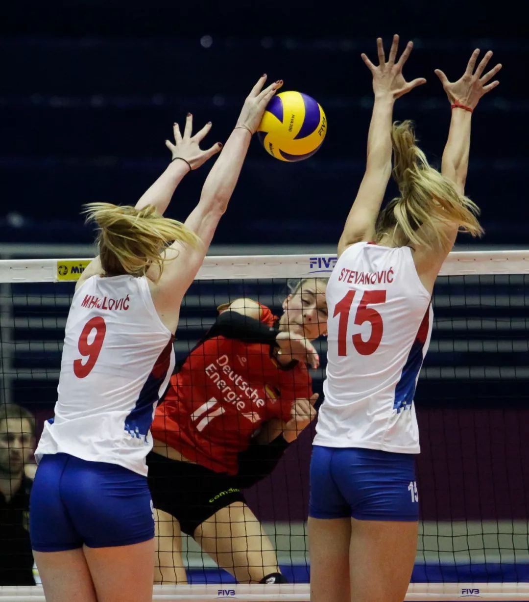 乌克兰鏖战比利时，奥亚尔萨瓦尔状态火热