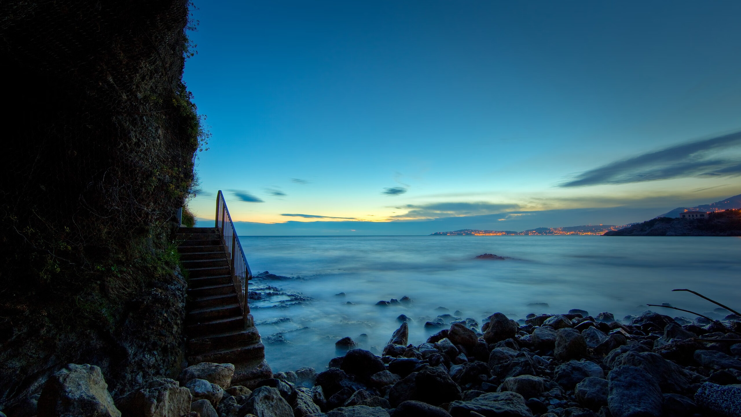 开云体育官网-利拉德时代降临！活塞压制尼克斯，全能巨星统治全场