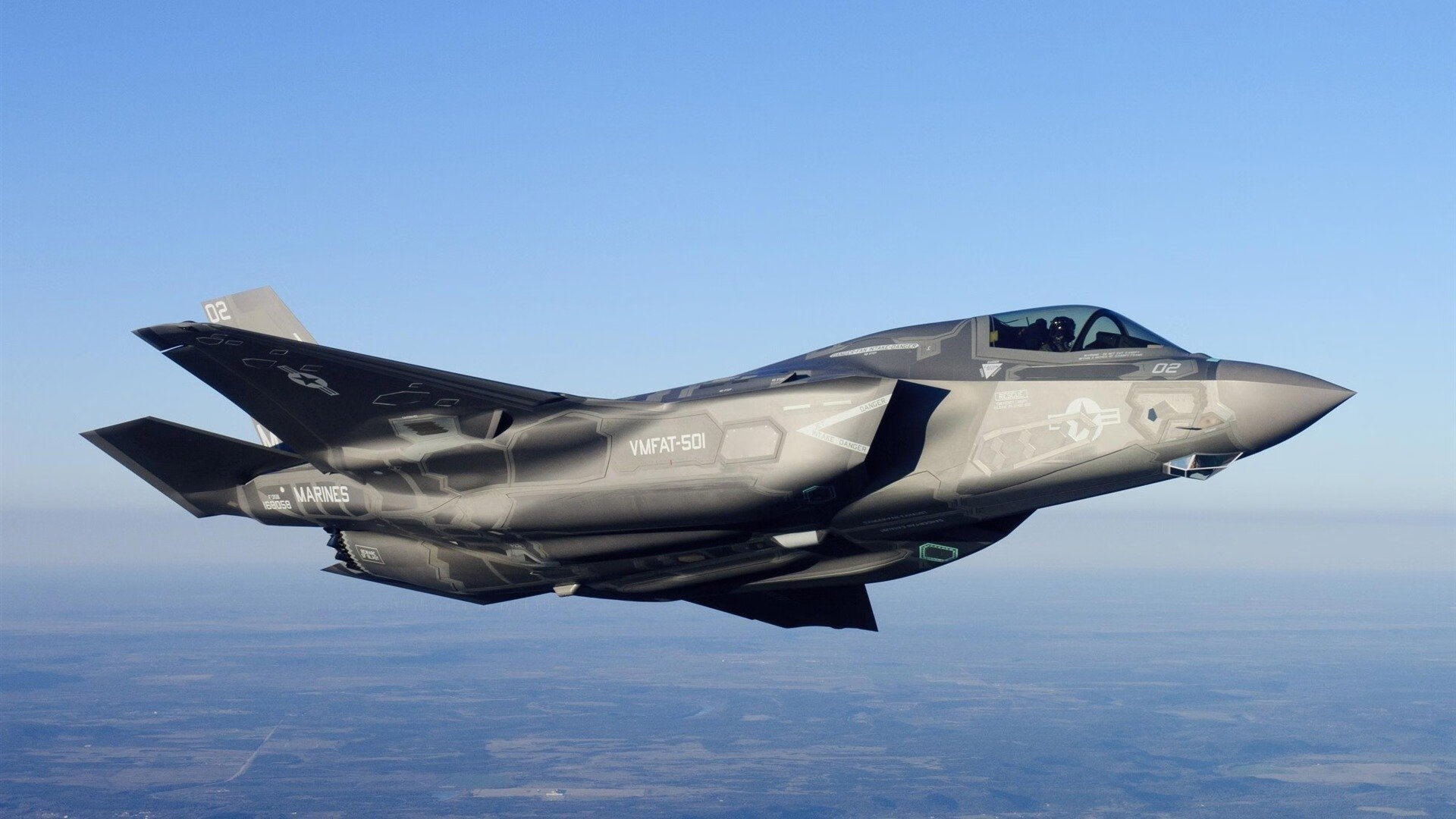 足球大陆的冰与火，国家德比的喧嚣与勒沃库森的哥伦比亚风暴