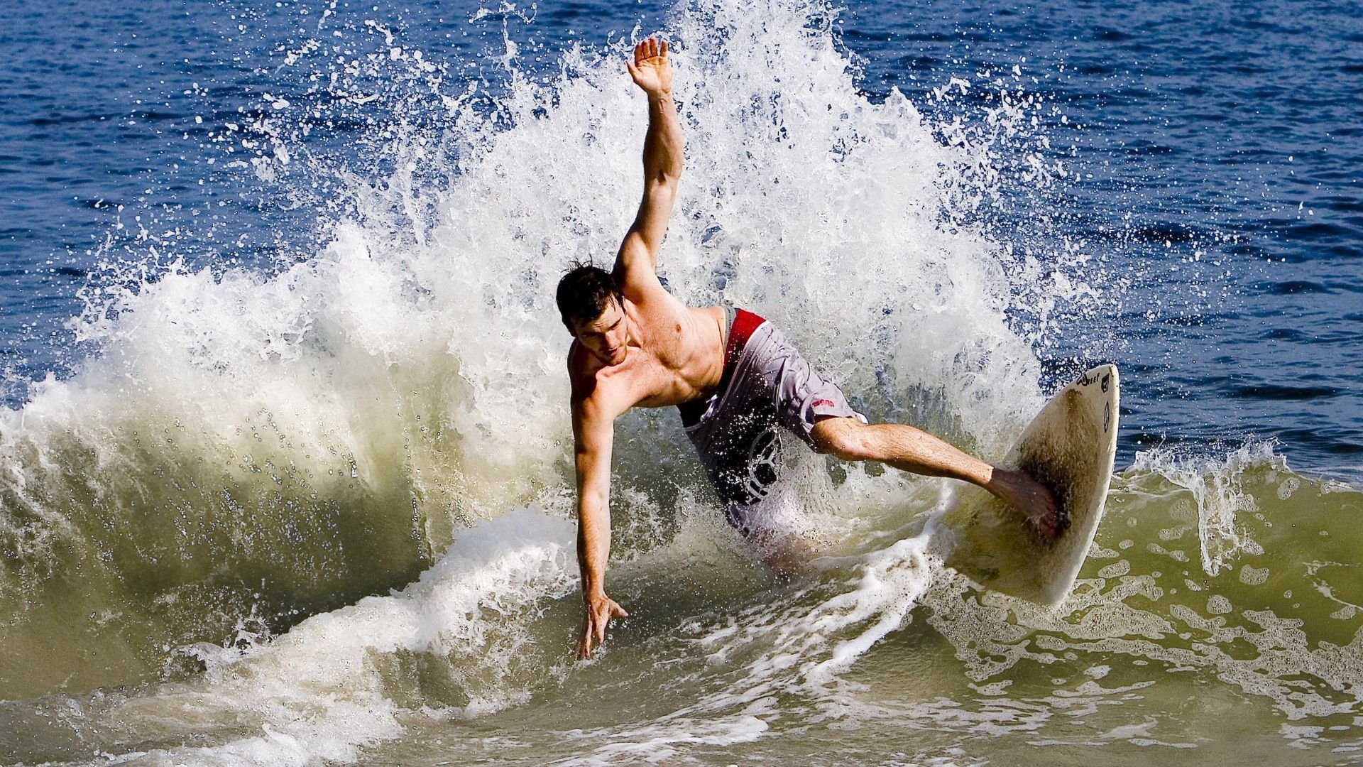 当传说的软肋遇上法甲的荆棘，马赛绝杀之夜，哈兰德无解神话的解构