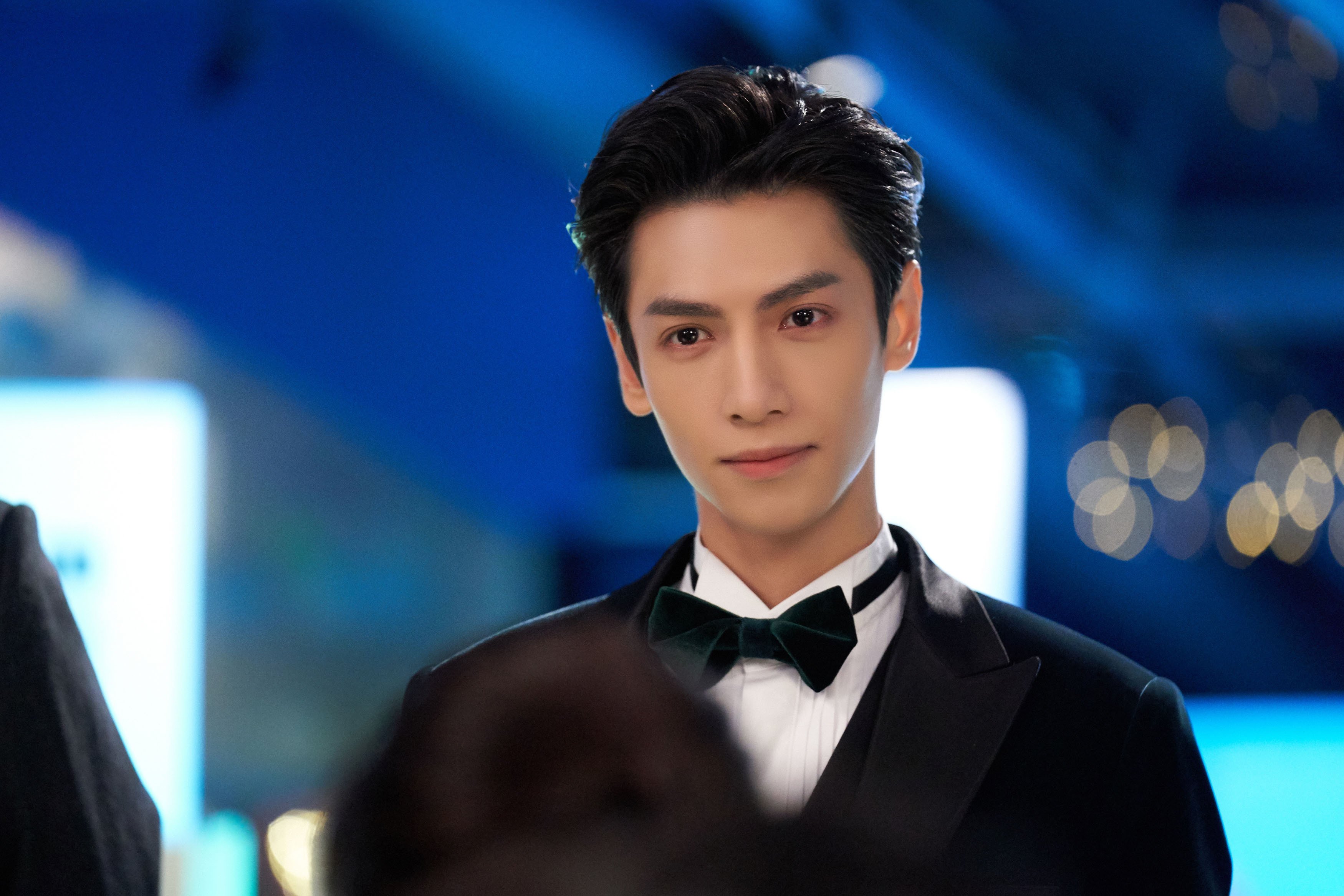 篮球之夜,上海队强行终结独行侠,福克斯东决关键战接管比赛