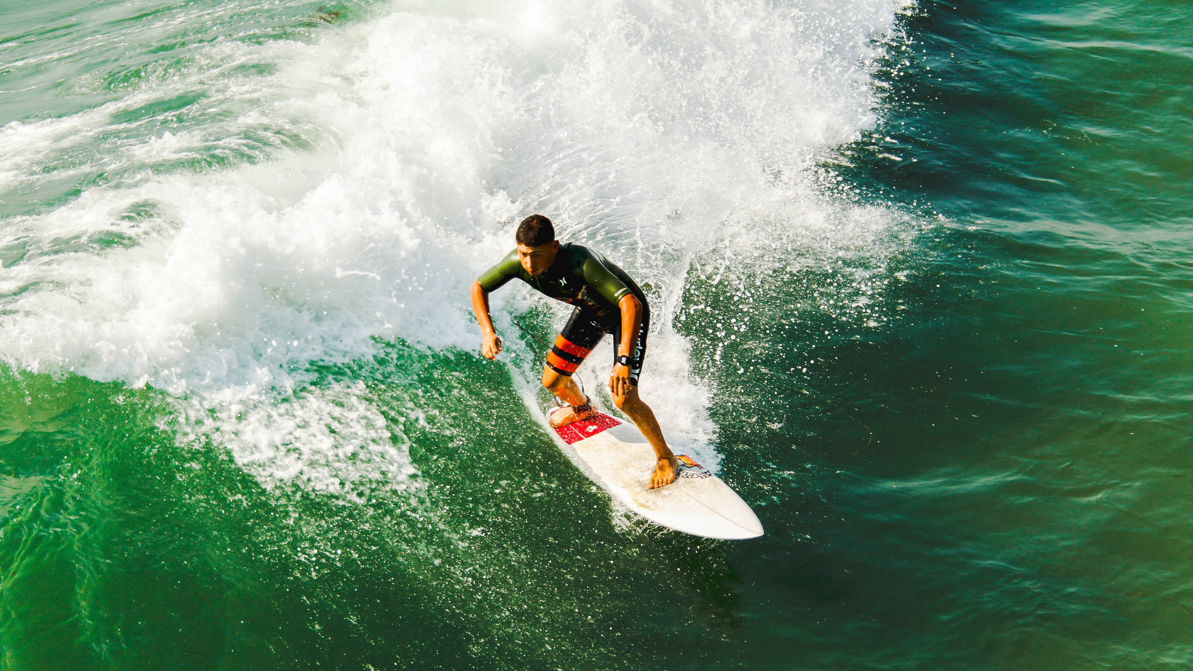 萨内国家德比之夜,彻底打爆防线的辉煌表演