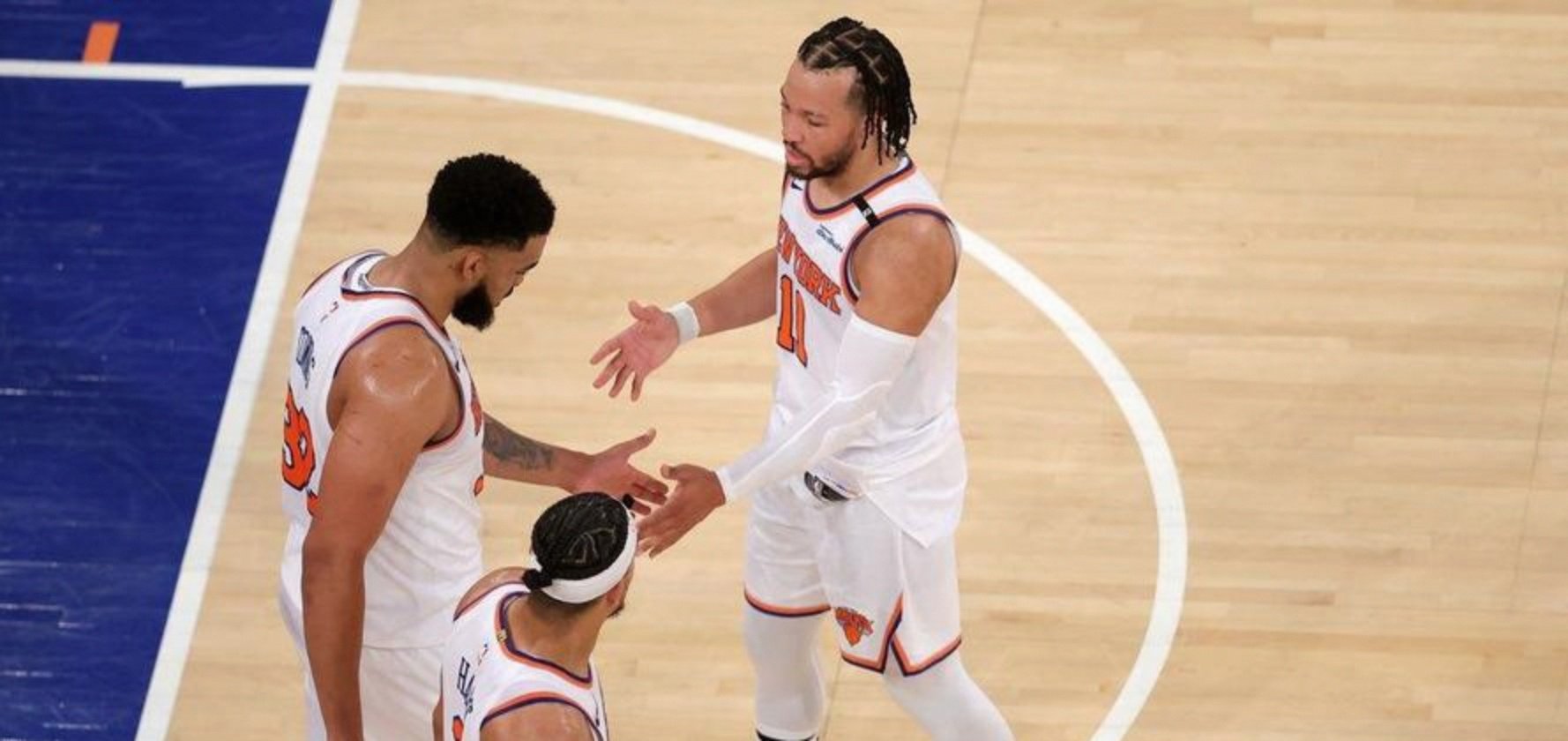 开云平台-NBA季后赛焦点战，北京队翻盘尼克斯