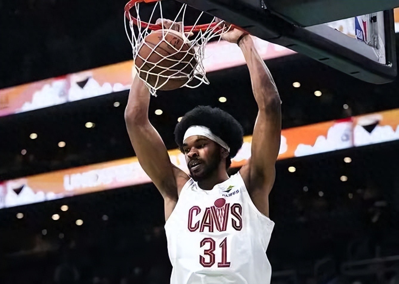 NBA季后赛焦点战，北京队翻盘尼克斯