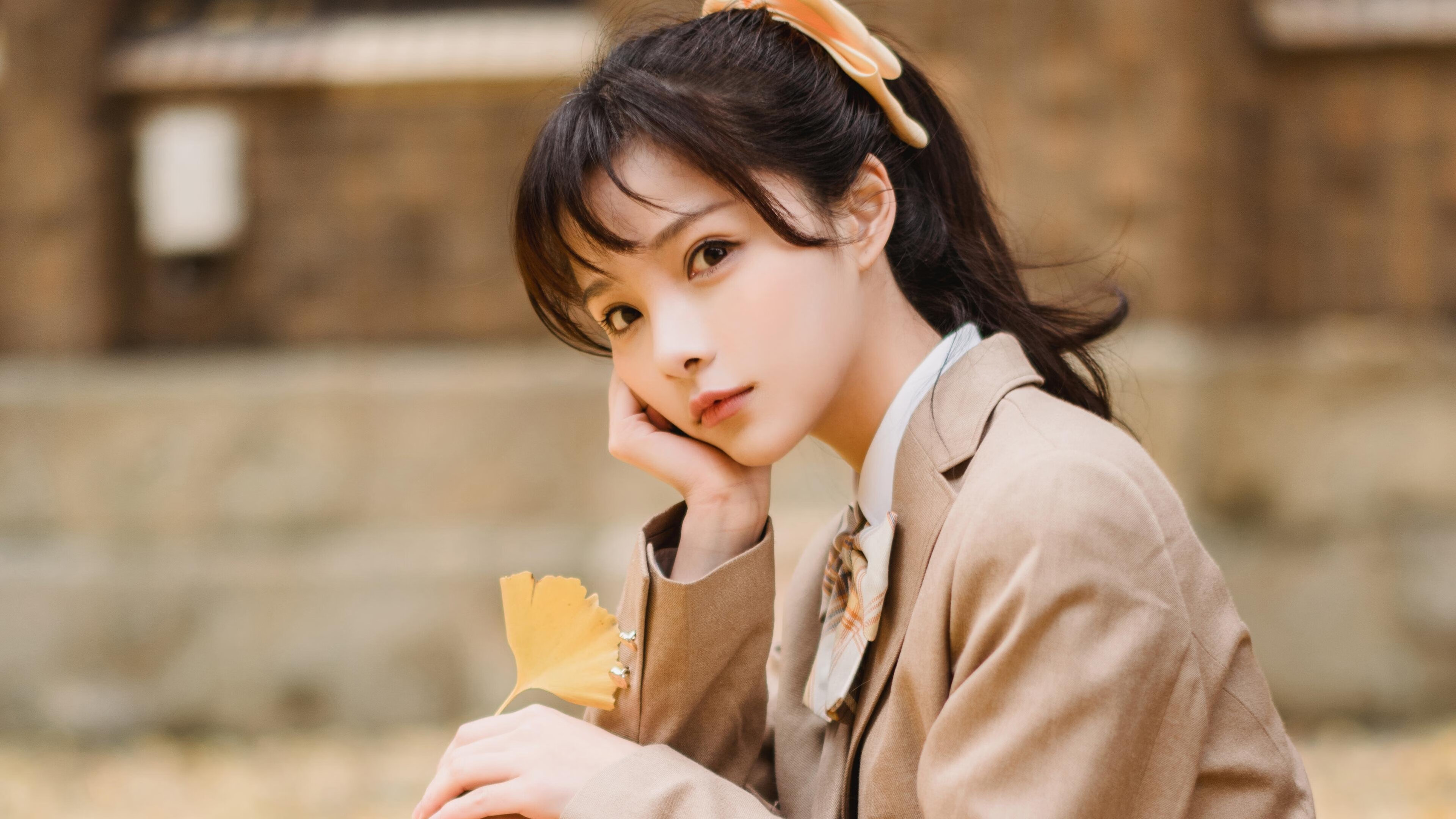 开云体育在线-火力全开！篮网全面压制新疆队，德罗赞独挑大梁显神威